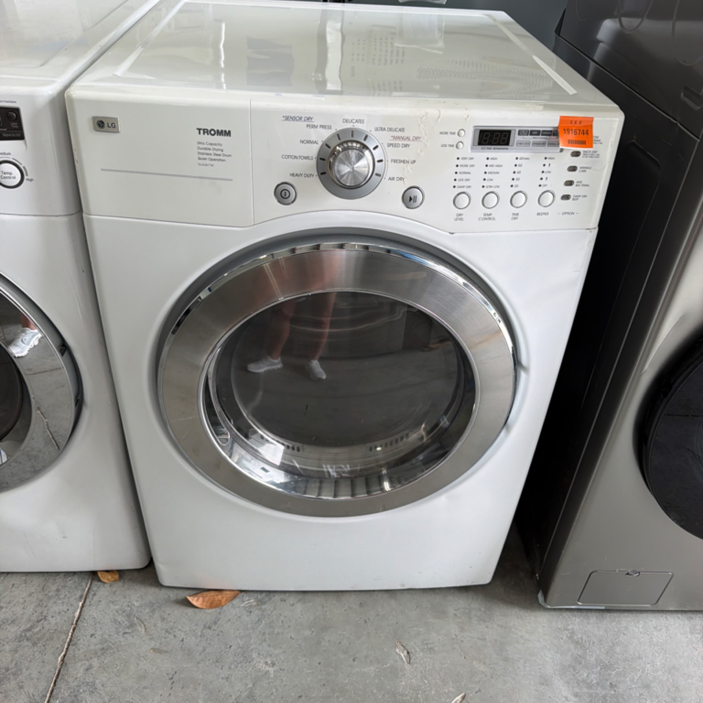 LG Electric Dryer